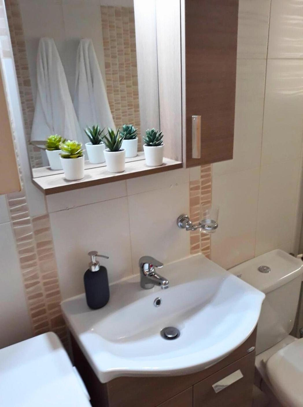 Cozy Apartment For 4 In Kolonaki, Lycabettus Atény Exteriér fotografie